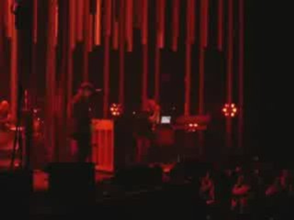 RADIOHEAD - All I need (10 juin 2008, Bercy, Paris)