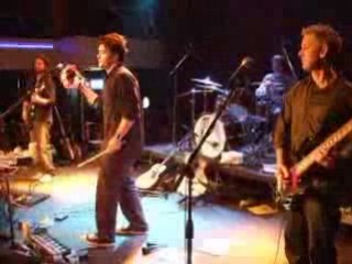 Bob Schneider sings Cars