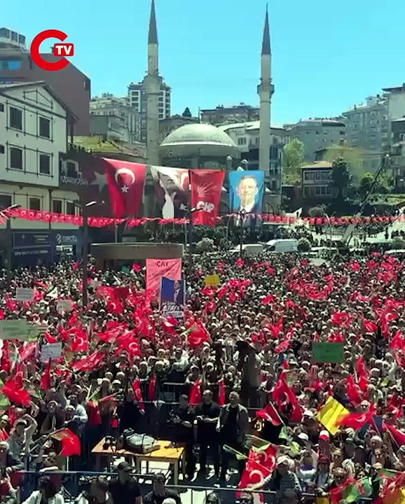Özgür Özel, Erdoğan’ın memleketi Rize’de büyük destek gördü.
