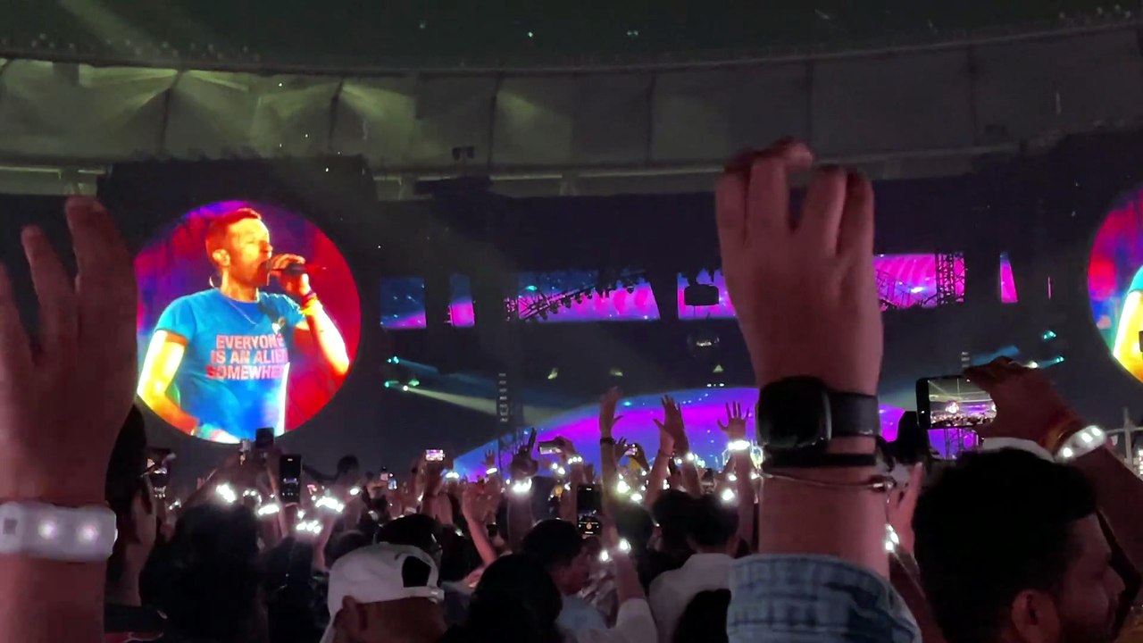 111,989 People Sang A Sky Full of Stars with Coldplay 😭✨ #Shorts