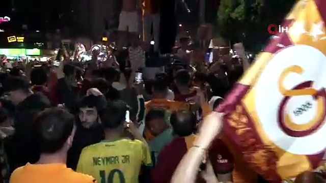 Galatasaray’ın şampiyonluğu Adana’da coşkuyla kutlandı | Ajansspor | IHA