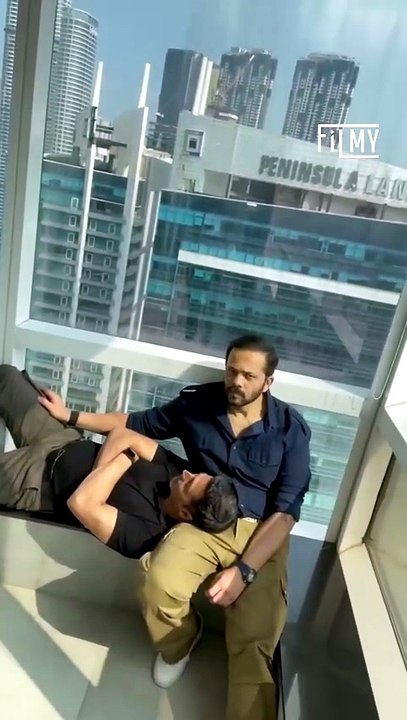 That_One_Friend_Who_Records_You_At_The_Most_Inappropriate_Moments___rohitshetty_akshaykumar
