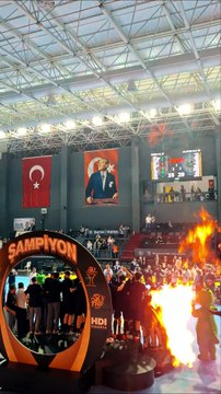 Şampiyon Beşiktaş - Beşiktaş 35-29 Nilüfer Belediyespor - 50. Yıl Federasyon Kupası Final