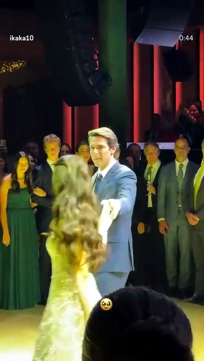 Ballando con Kakà...per il 15esimo compleanno della figlia Isabella