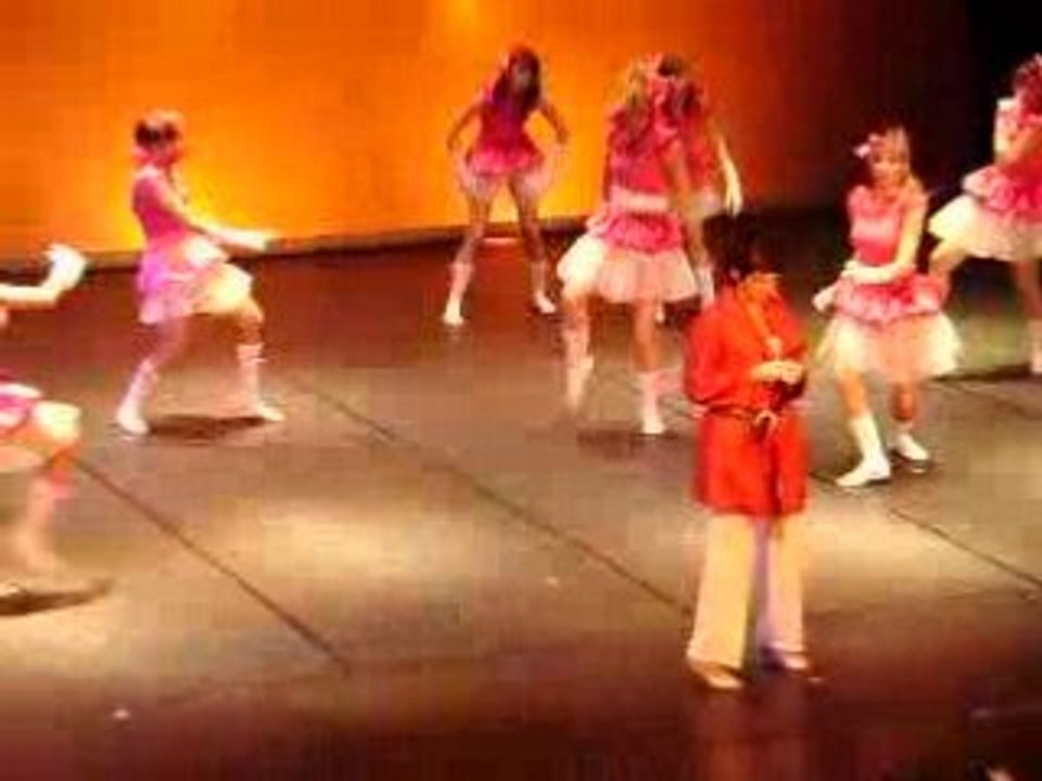 danse electro poupées