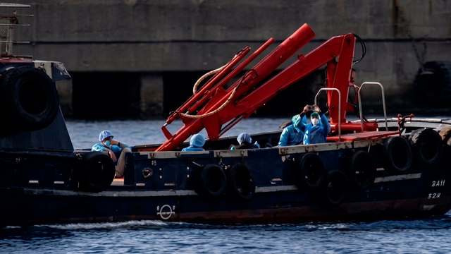 Comienza el desembarco de los pasajeros del MV Hondius