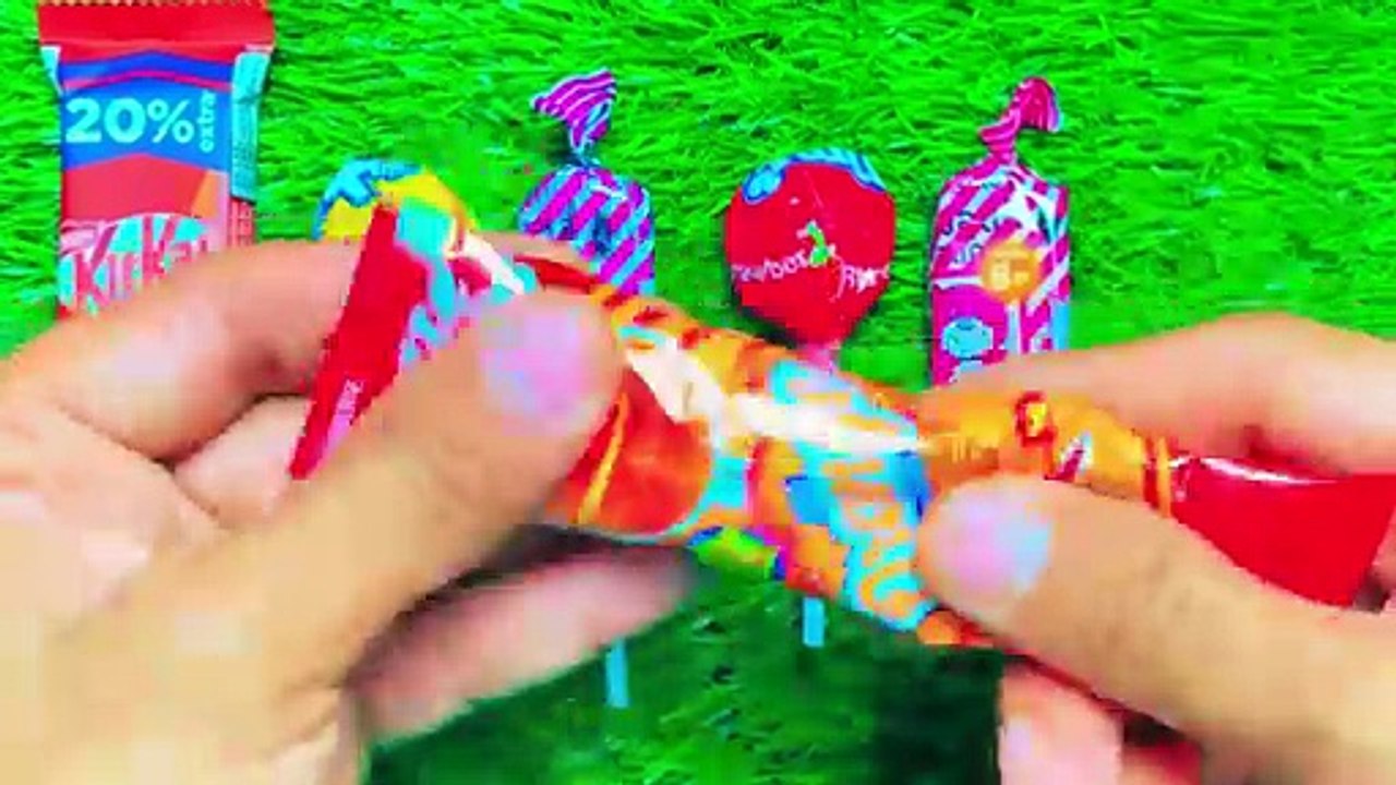 Satisfying Video Unboxing GIANT Rainbow Color Lollipops with Sweet Chocolate and Candy Cutting ASMR.