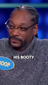 Snoop Dogg Has Steve Harvey Cracking Up on Celebrity Family Feud