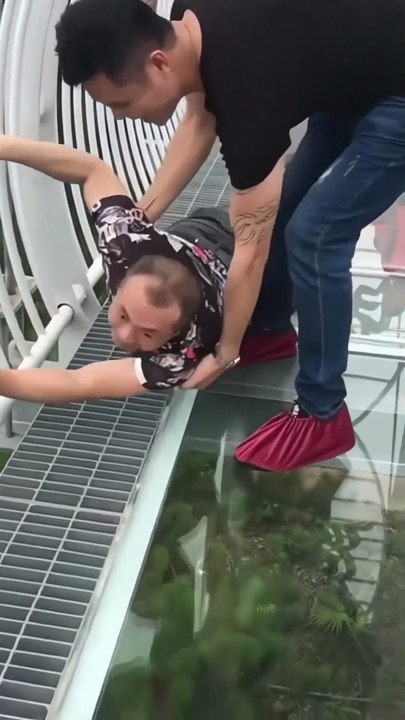 Glass bridge#trending#glass#viral#trending#foryou#fyp#explore#video#newtrend
