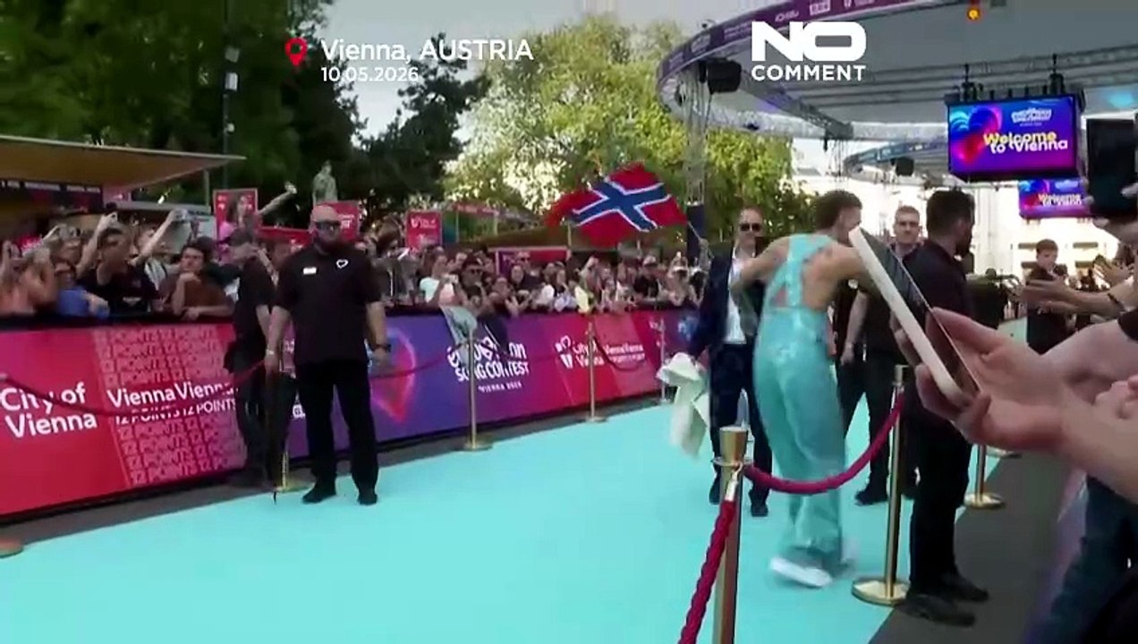 Eurovision 2026 startet in wien mit parade auf dem türkisfarbenen teppich