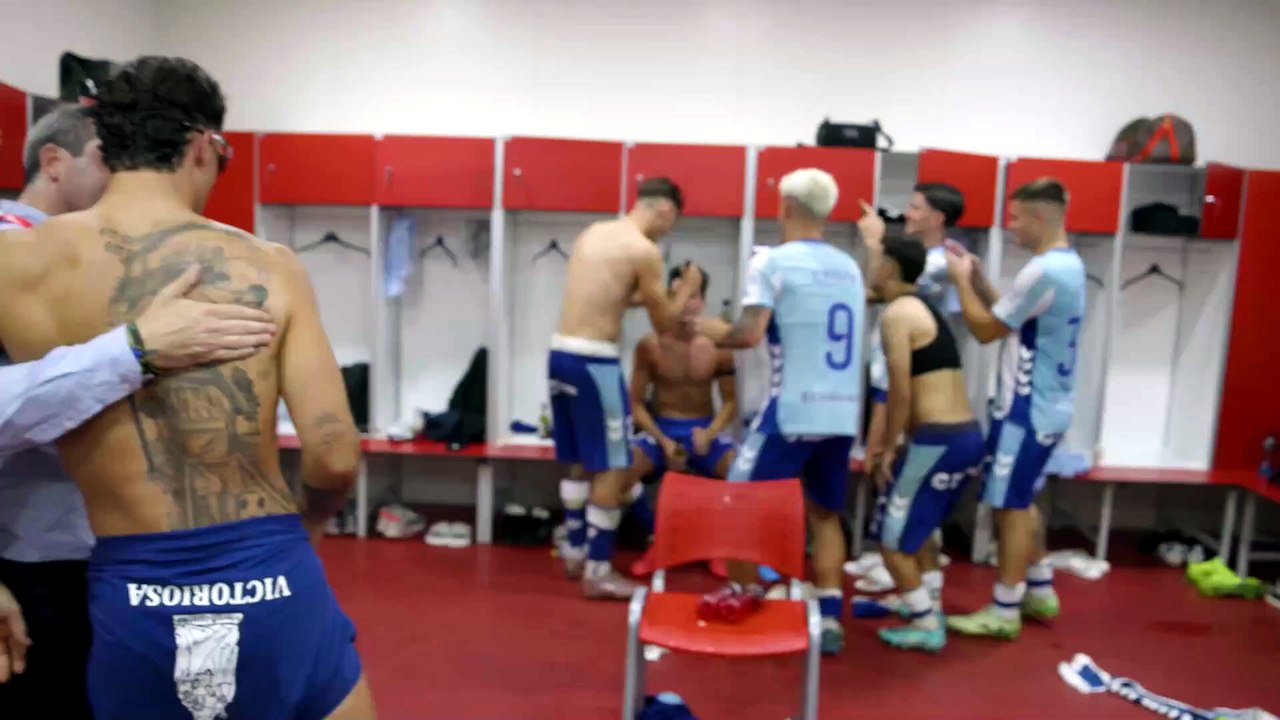 Malaga festejos subida corte cabelo
