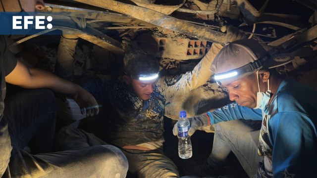 Venezuela continúa la búsqueda contrarreloj de supervivientes 48 horas después de los terremotos