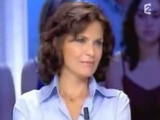 Chahdortt Djavann sur le voile