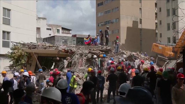 VENEZUELA: el gesto más EMOTIVO de rescatistas y voluntarios tras los TERRIBLES TERREMOTOS