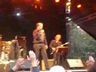 Lasse Berghagen sjunger Teddybjörnen Fredriksson