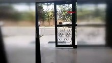 Çocukların kavgası annelerin ''bıçaklı'' kavgasına dönüştü! Korku dolu anlar kamerada
