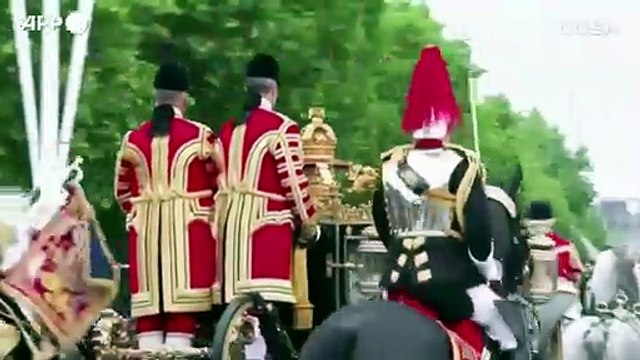King's Speech, Carlo e Camilla in carrozza verso il Parlamento
