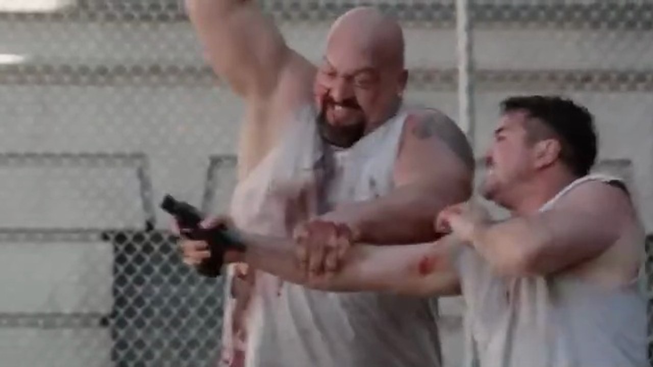 This detective infiltrates a prison for revenge but finds a much worse enemy  Full Movie