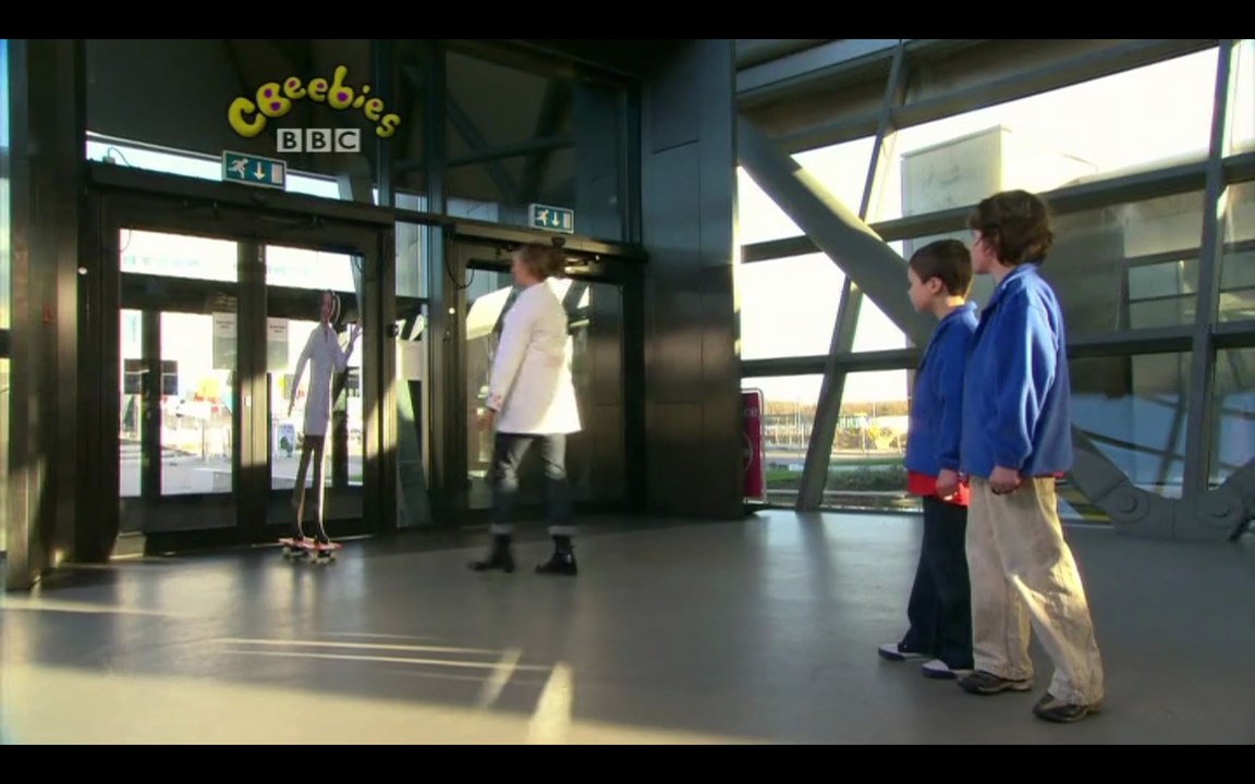 Cbeebies Nina And The Neurons Go Inventing Sliding Doors 1x11...mp4