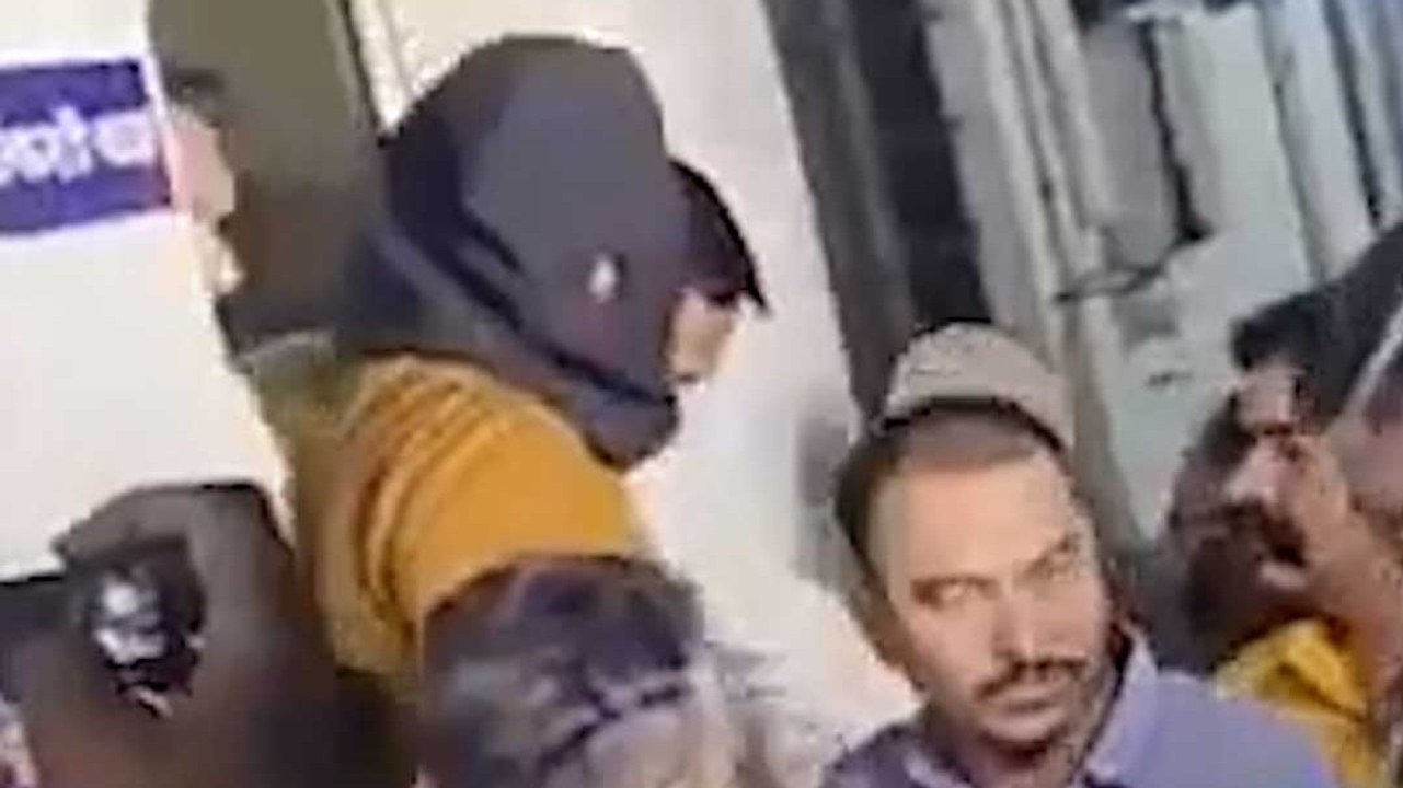 CBI के हत्थे चढ़ा NEET पेपर लीक मामले का आरोपी, सामने आया Video