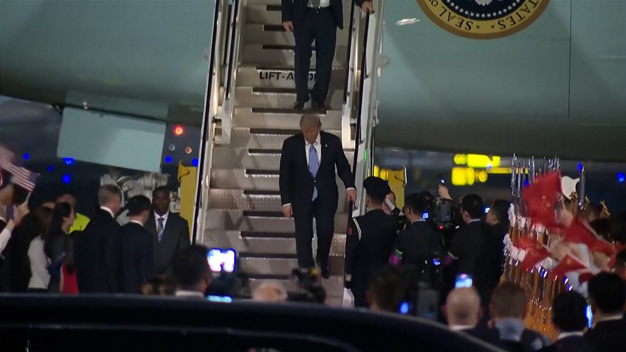 Donald Trump aterriza en China en una visita marcada por la situación en Irán