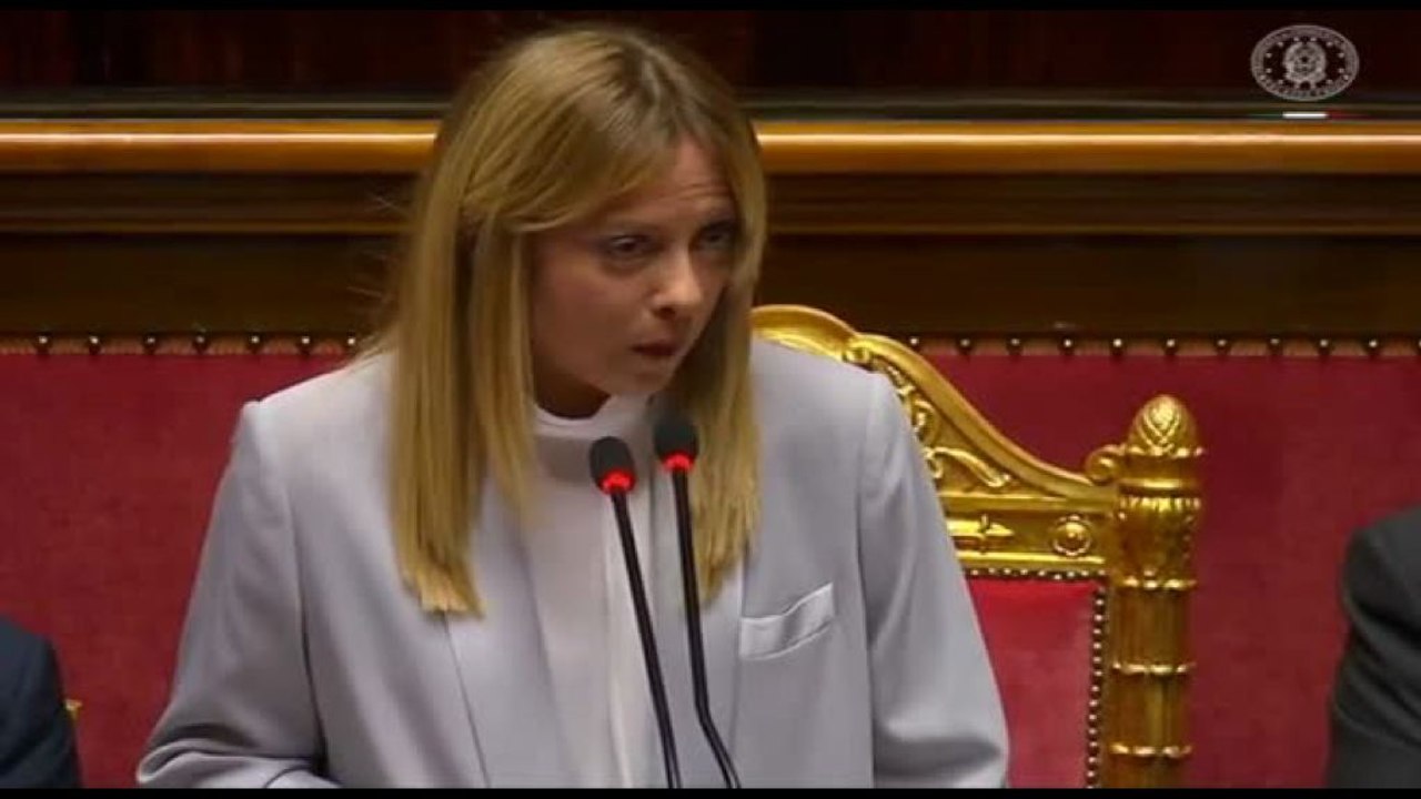 Meloni: noi non austeri ma seri, debito cresce per Superbonus