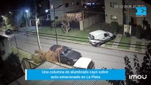 La Plata_ una columna de alumbrado se desplomó y cayó sobre un auto estacionado