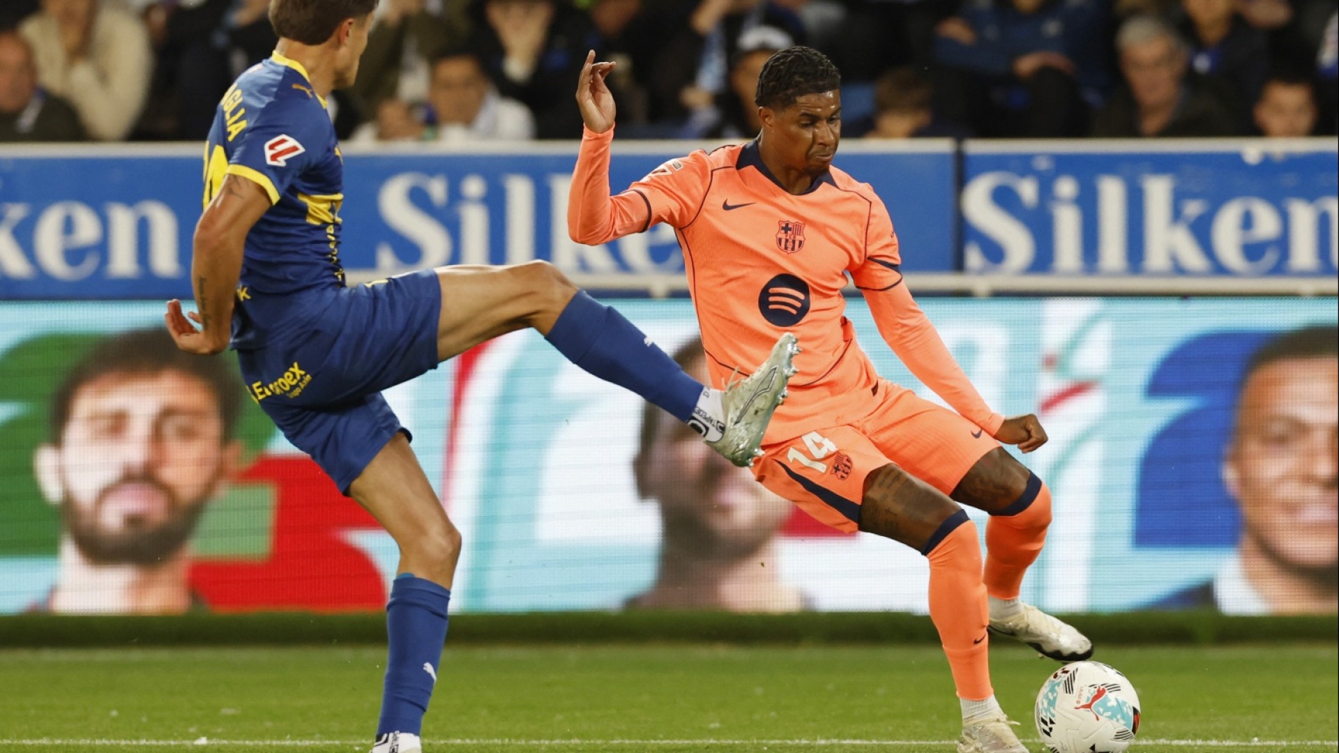 La Liga : Champion mais battu, le Barça tombe à Alavés
