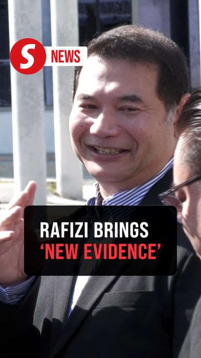 Rafizi returns to MACC on his own with 'new evidence' in RM1.1bil probe