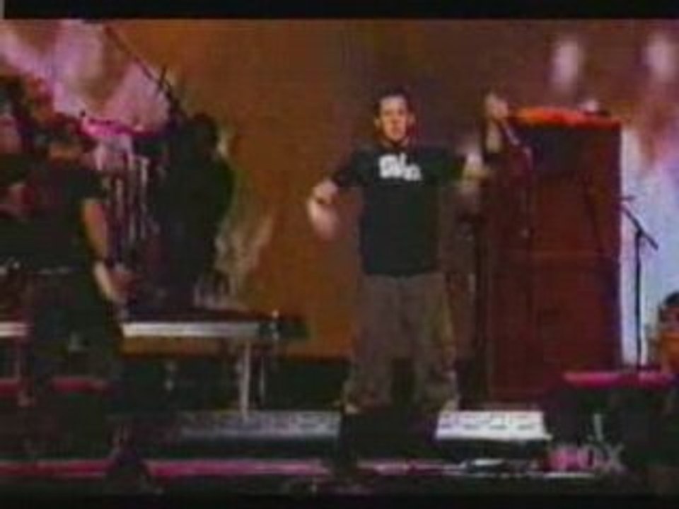 Simple Plan - My Christmas List (Live at FOX)