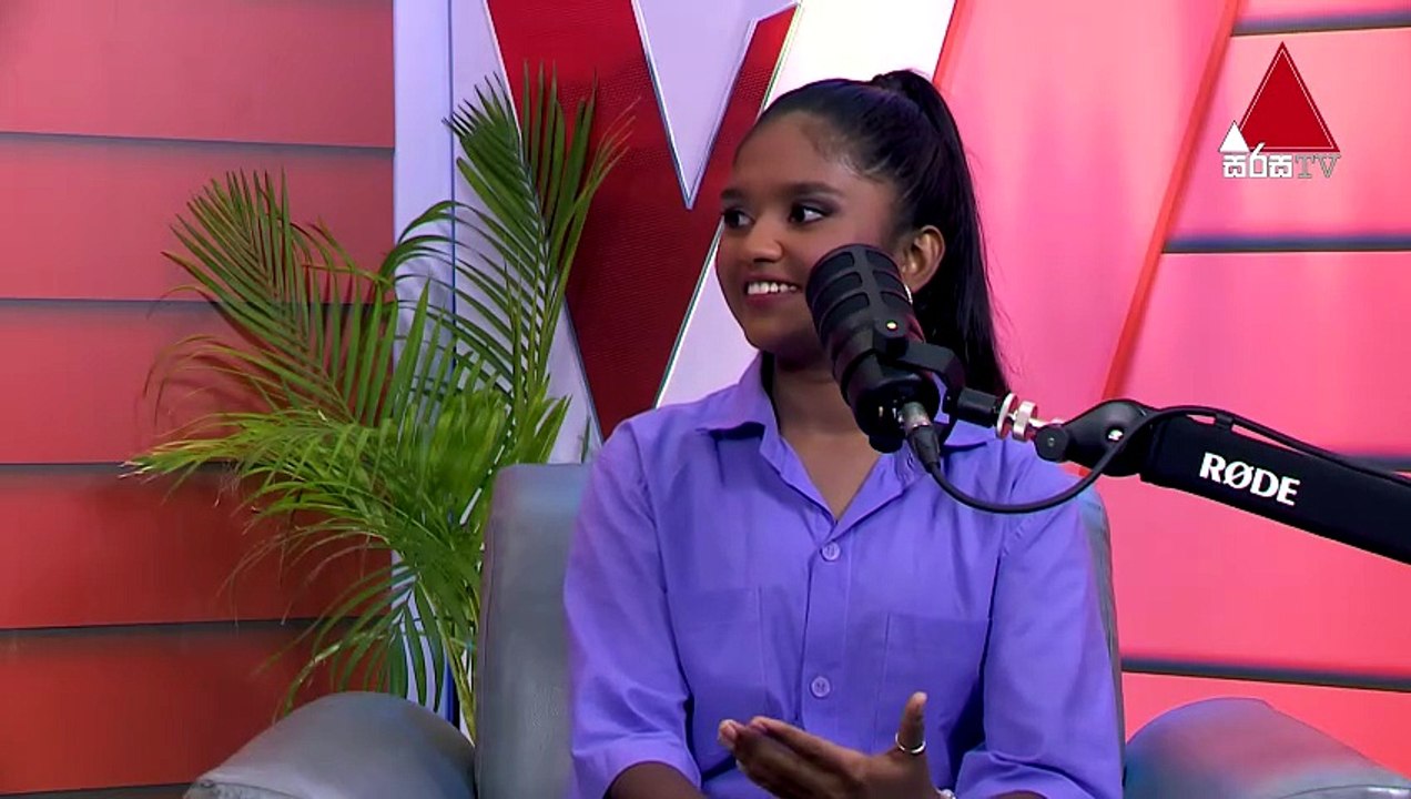 මම නංගි ලඟින් ගියත් රණ්ඩු වෙනවා | Omalmi Ashmitha | V Cast | The Voice Teens Sri Lanka S3