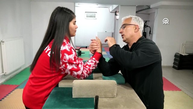 Huri Uçar'ın hedefi Dünya Bilek Güreşi Şampiyonası'nda altın madalya | Ajansspor | AA