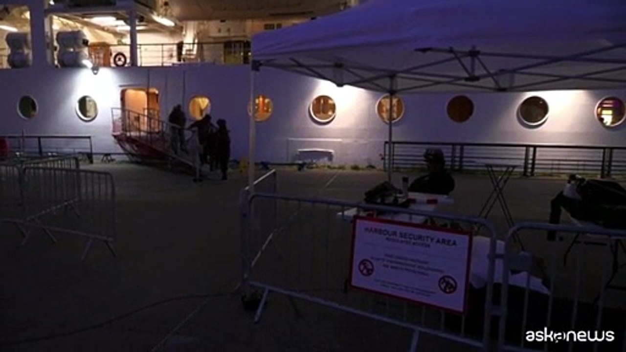 Norovirus su una nave da crociera, asintomatici possono sbarcare