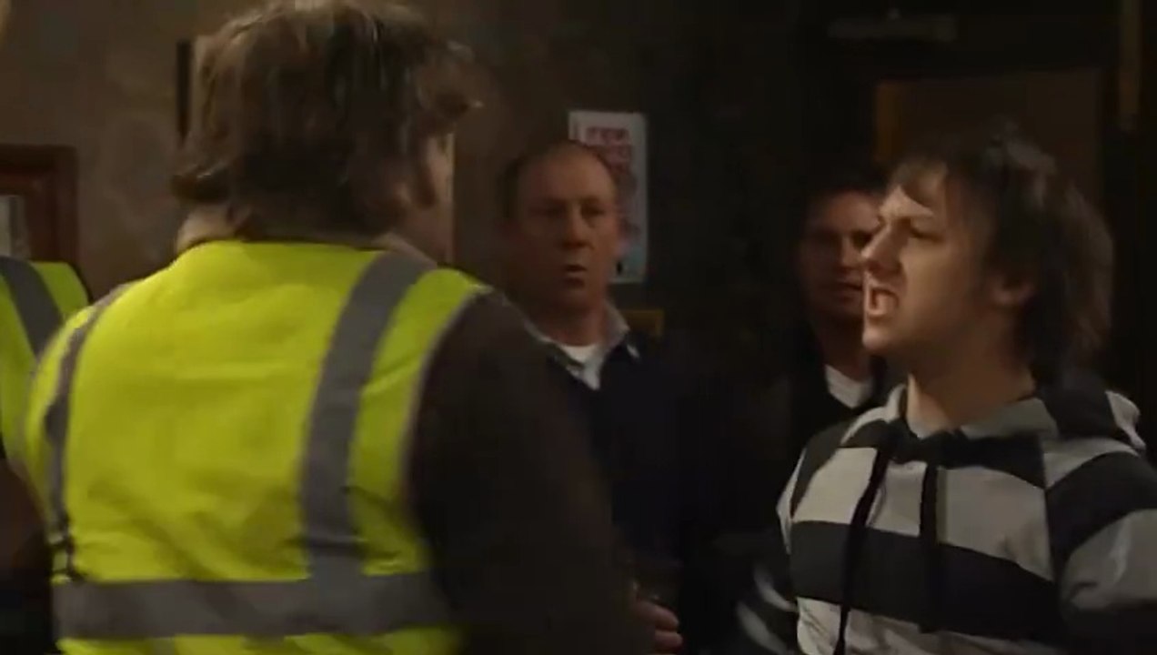 Corrie Rick The Builder vs Lauren Wilson/Darryl Morton & Rick Scuffle  10th March 2008 Ep 2