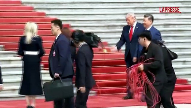 Cina-Usa, la cerimonia di benvenuto con Xi Jinping e Donald Trump