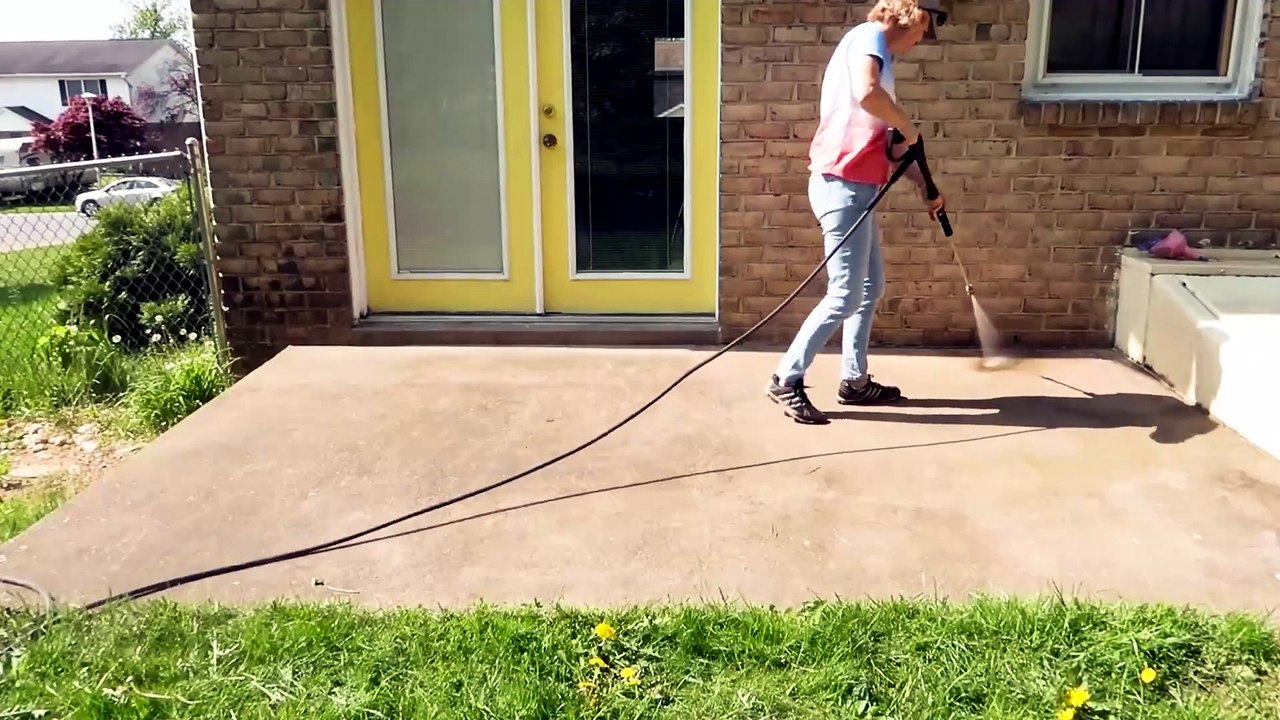 She Tries To Update Her Front Porch—And It Goes Terribly Wrong!