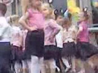 1ère fête d'école à tom