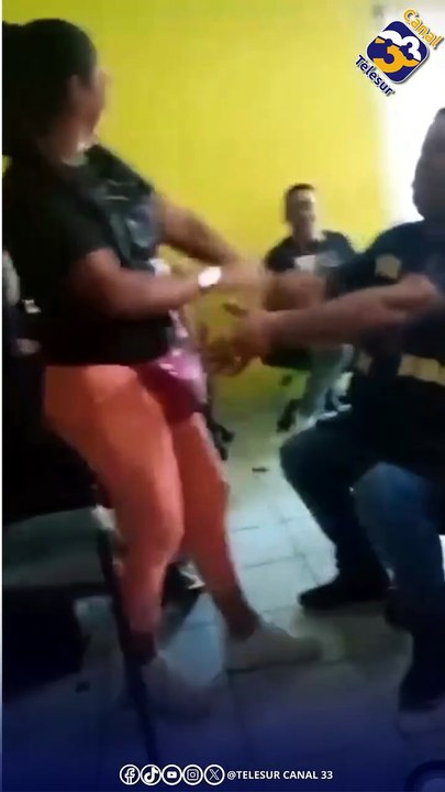 Captan a empleados de la AMDC en pleno "perreo" dentro de oficinas