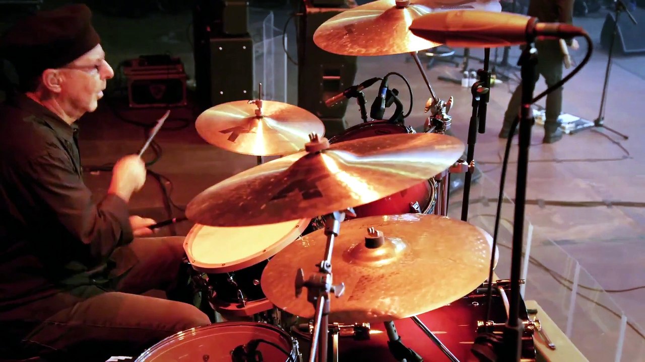 Let Me Love You Baby (Jeff Beck Group cover) - Joe Bonamassa (live)