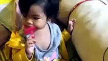 kiana's reaction everytime she sees food_320x576