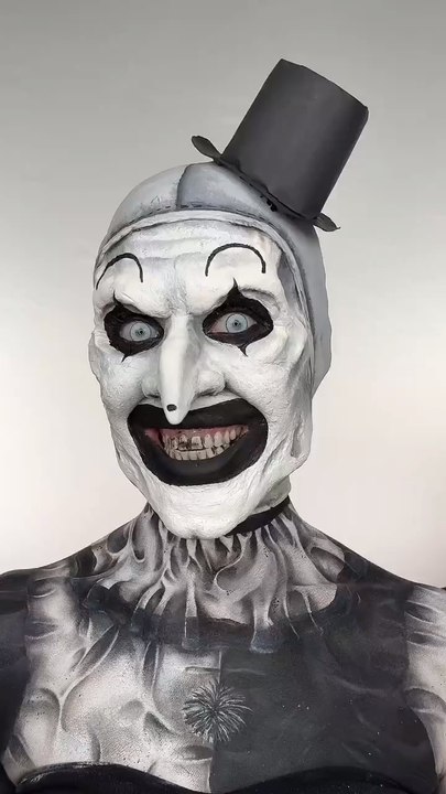 Art the Clown makeup removal 😱 I’m sorry it’s worst than I thought It would be! Who should I create next?!