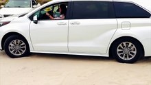 Family Van Toyota Sienna saves the day