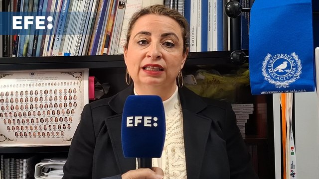 Candidatos que cantan, lonas-sorpresa o vídeos emocionales: otra forma de hacer publicidad electoral