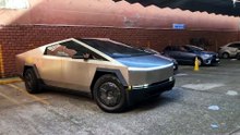 El diputado Manuel Quintar se lleva el Tesla en grúa a Jujuy CORTO