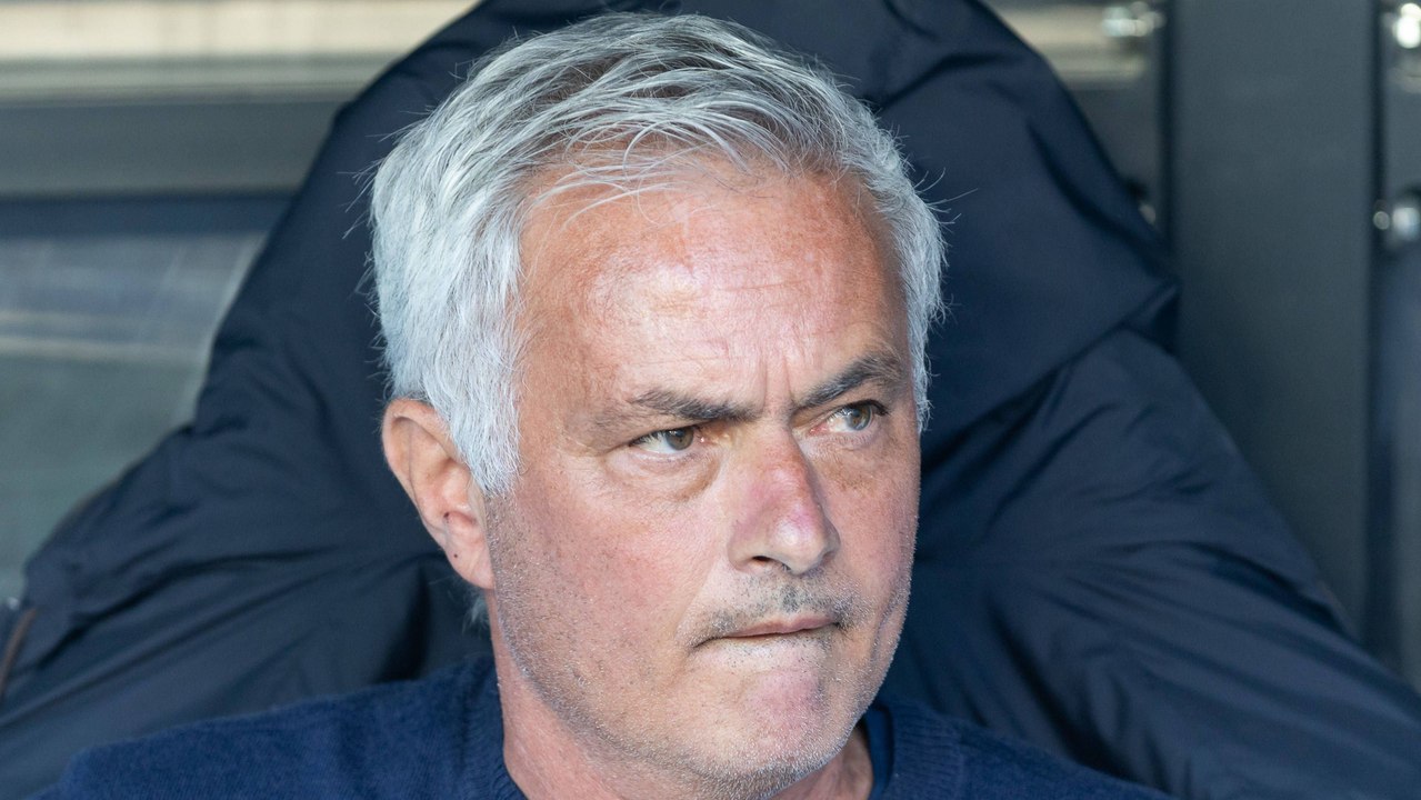 Mourinho über zukunft: "ab sonntag fange ich an, darüber nachzudenken"