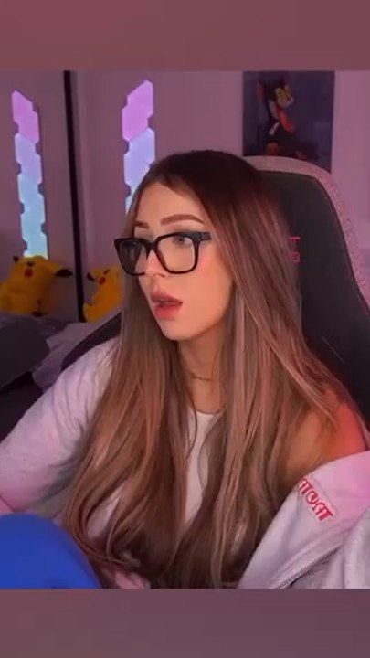 Alright don’t lie y’all fell for this too 😭😭😭😭😭😭 #twitch #twitchstreamer #twitchmoments #twitchclips #pickupline #jokes #texttospeech #gamergirl #tts