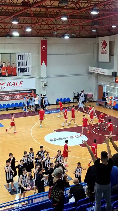 Maç Sonucu - Akademi İstanbul 44-66 Beşiktaş - U16 B Erkekler Play Off 3. Tur