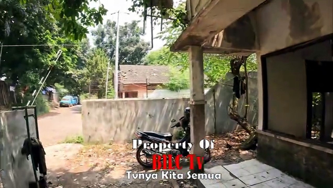An abandoned and uninhabited house becomes a horror