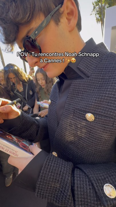 POV : Tu rencontres Noah Schnapp à Cannes ! ✨😍