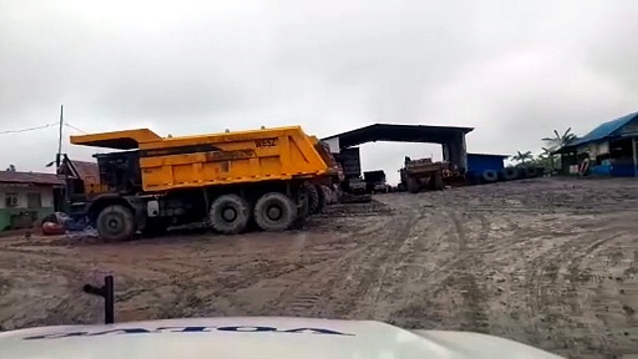 Heavy Machinery Check : Testing Air Brakes on a Tonly Dump Truck in Kalimantan